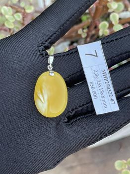 Mặt dây chuyền hổ phách MHP250322-07