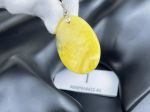 Mặt dây chuyền hổ phách MHP010422-01