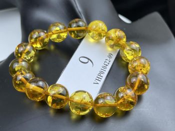 Vòng hổ phách đeo tay màu vàng cam VHP010422-09