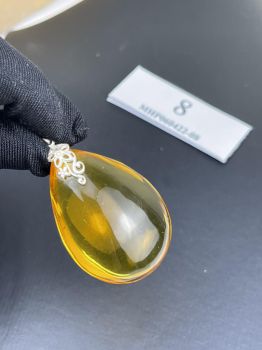 Mặt dây chuyền Hổ Phách Nga Baltic tự nhiên nguyên khối cao cấp – Trang sức phong thủy mang lại bình an và may mắn MHP060422-08
