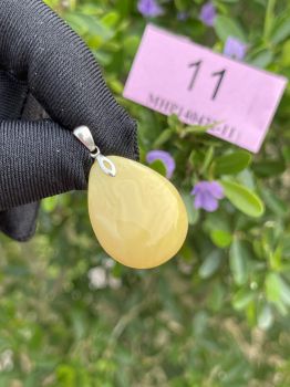 Mặt dây chuyền hổ phách MHP140422-11