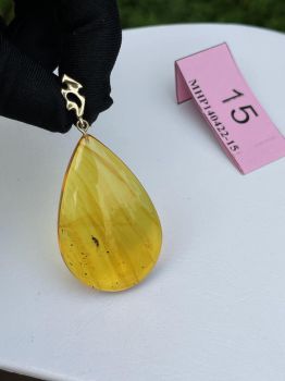 Mặt dây chuyền hổ phách MHP140422-15