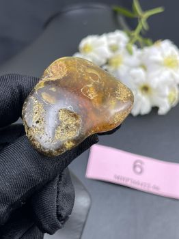 Mặt dây chuyền hổ phách MHP260422-06