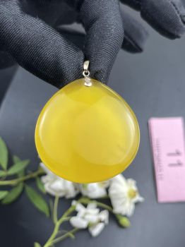 Mặt dây chuyền hổ phách MHP260422-11