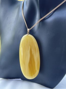 Mặt đá hổ phách tự nhiên – biểu tượng của sự trường thọ và sức khỏe dồi dào MHP190622-06