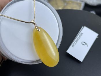 Mặt hổ phách vàng bơ siêu đẹp MHPT090822-06