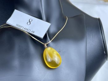 Mặt dây chuyền hổ phách móc mạ vàng MHP140822-08