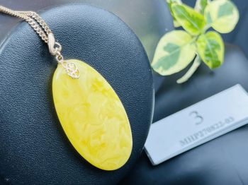 Mặt dây chuyền hổ phách MHP270822-03