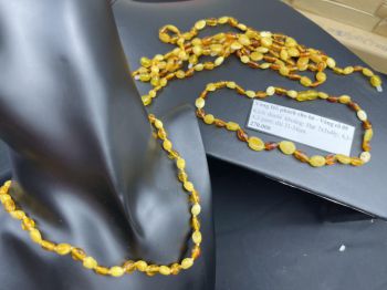 Vòng Hổ phách cho bé - Vòng cổ 09