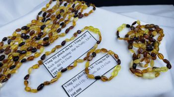 Bộ vòng cổ, vòng tay Hổ Phách cho bé trai, bé gái 0504