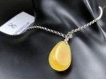 Mặt dây chuyền hổ phách MHP020922-08