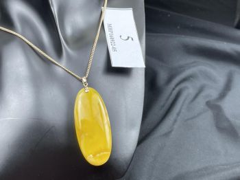 Mặt hổ phách lên nước cho dây chuyền cực đẹp và đỉnh MHP160922-05