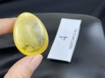 Đá hổ phách Nga nguyên khối hình giọt nước MHP230922-04