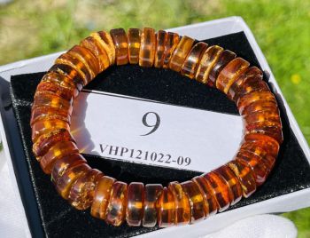 Vòng tay hổ phách VHP121022-09