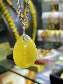 Mặt dây chuyền hổ phách móc bạc hoa văn cách điệu MHP301222-08