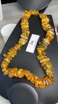 Vòng cổ hổ phách VCHP230218-16