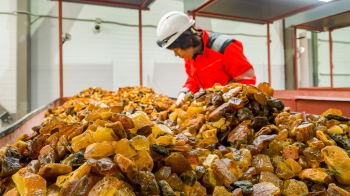 Các Mỏ Khai Thác Hổ Phách Tại Nga – Kho Báu Từ Lòng Đất Lạnh Giá