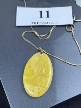 Mặt dây chuyền Hổ phách MHP030122-11