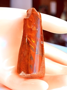 Mặt hổ phách thô MHPT250322-18