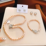 Vòng Ngọc Trai P3075 Ánh Hồng – Sang Trọng, Tinh Tế & Chuẩn Khí Chất Quý Cô