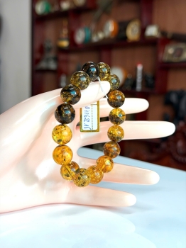 Vòng tay hổ phách tự nhiên nguyên khối cao cấp – mang lại sự bình an và sức khỏe VHP040622-15