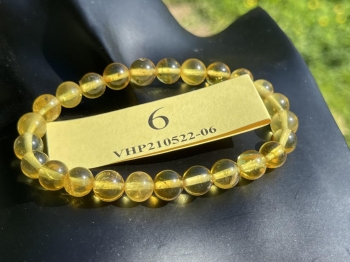 Vòng Tay Hổ Phách Tự Nhiên Nguyên Khối – Trang Sức Thanh Lịch, Ý Nghĩa Bình An VHP210522-06