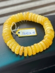 Vòng Tay Hổ Phách Nga tự nhiên hình bánh xe nút áo VHP281221-12 13g 11 ly size 14,3 cm
